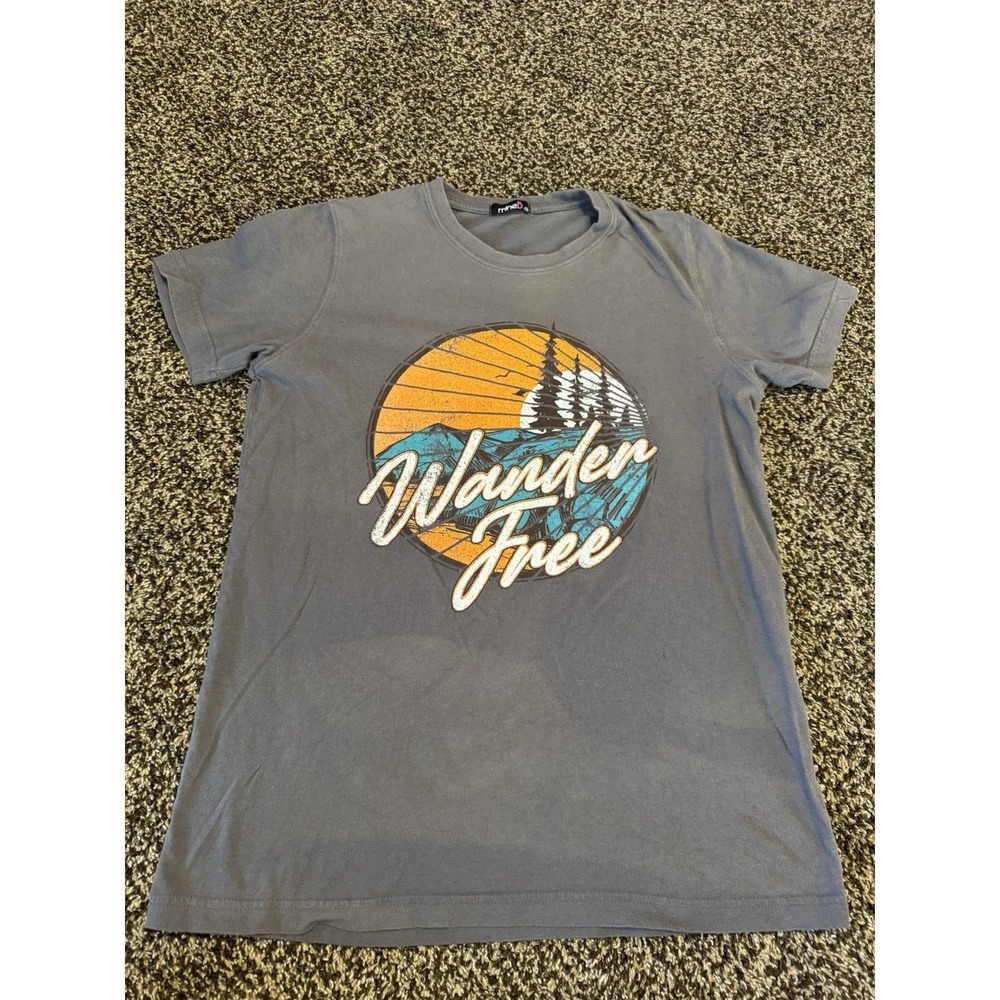 mineB Wander Free Graphic Tee Shirt Grey Mountain Sunset Adventure Medium M